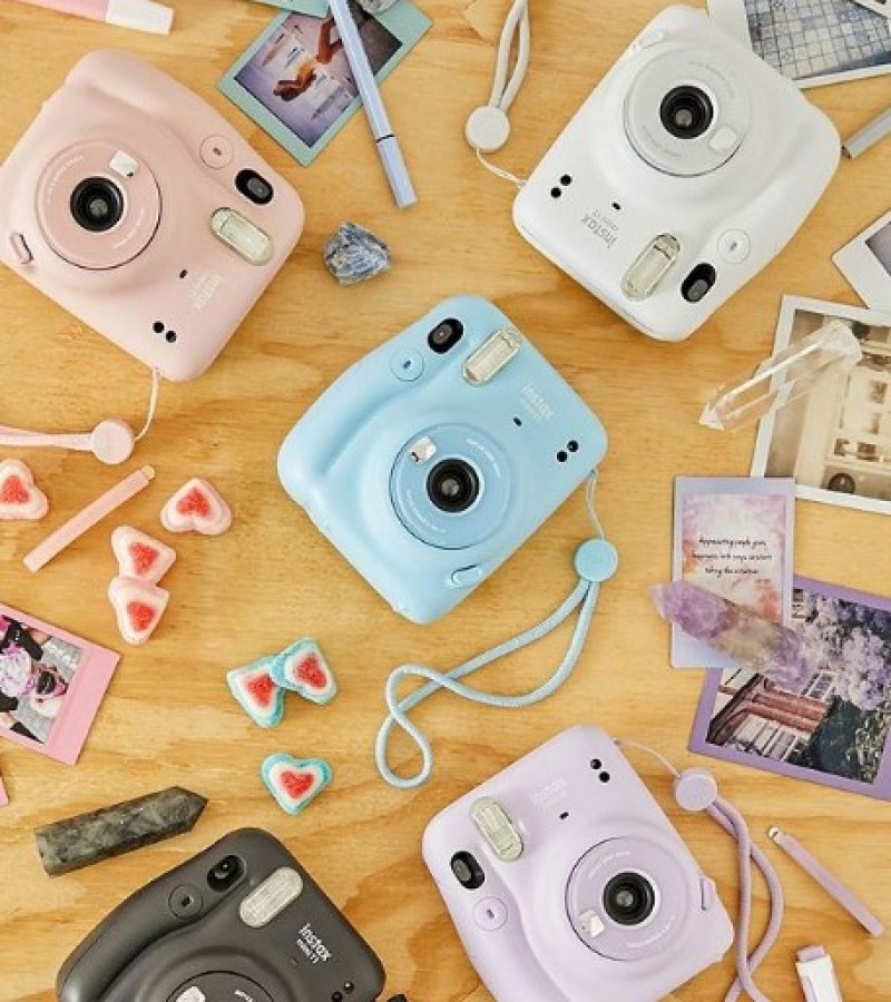 Fujifilm Instax Mini 12 is an Instant Print Camera Made for Selfies